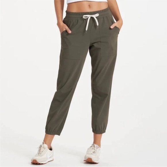 Vuori Weekend Jogger - Picture 2 of 10